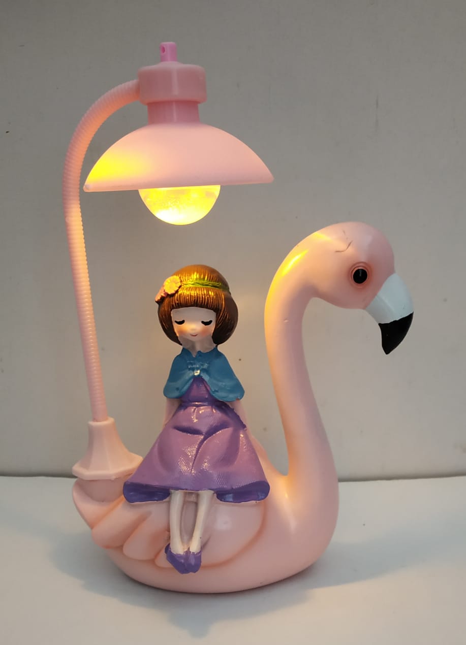Beautiful flamingo doll lamp
